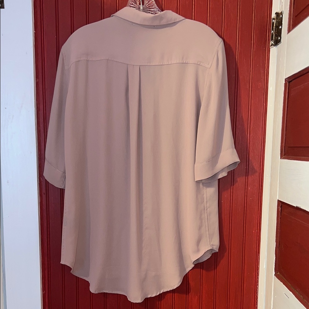 Chic Light Pink Women's Blouse - Picture 4 of 7